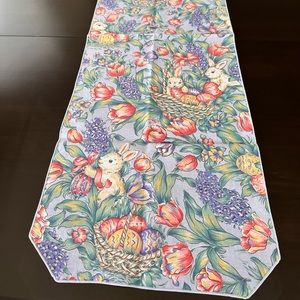 Easter runner/never used